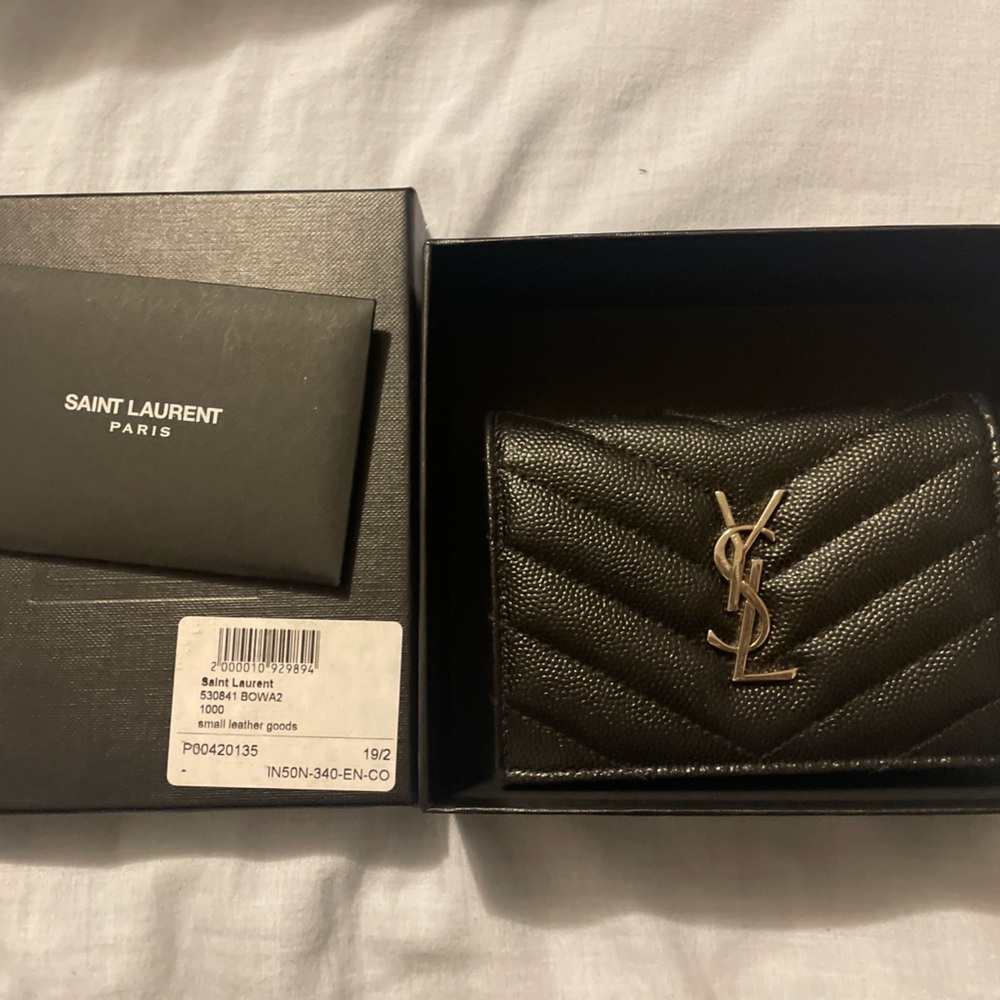 Saint Laurent Black Grained De Poudre Cassandra Card Holder